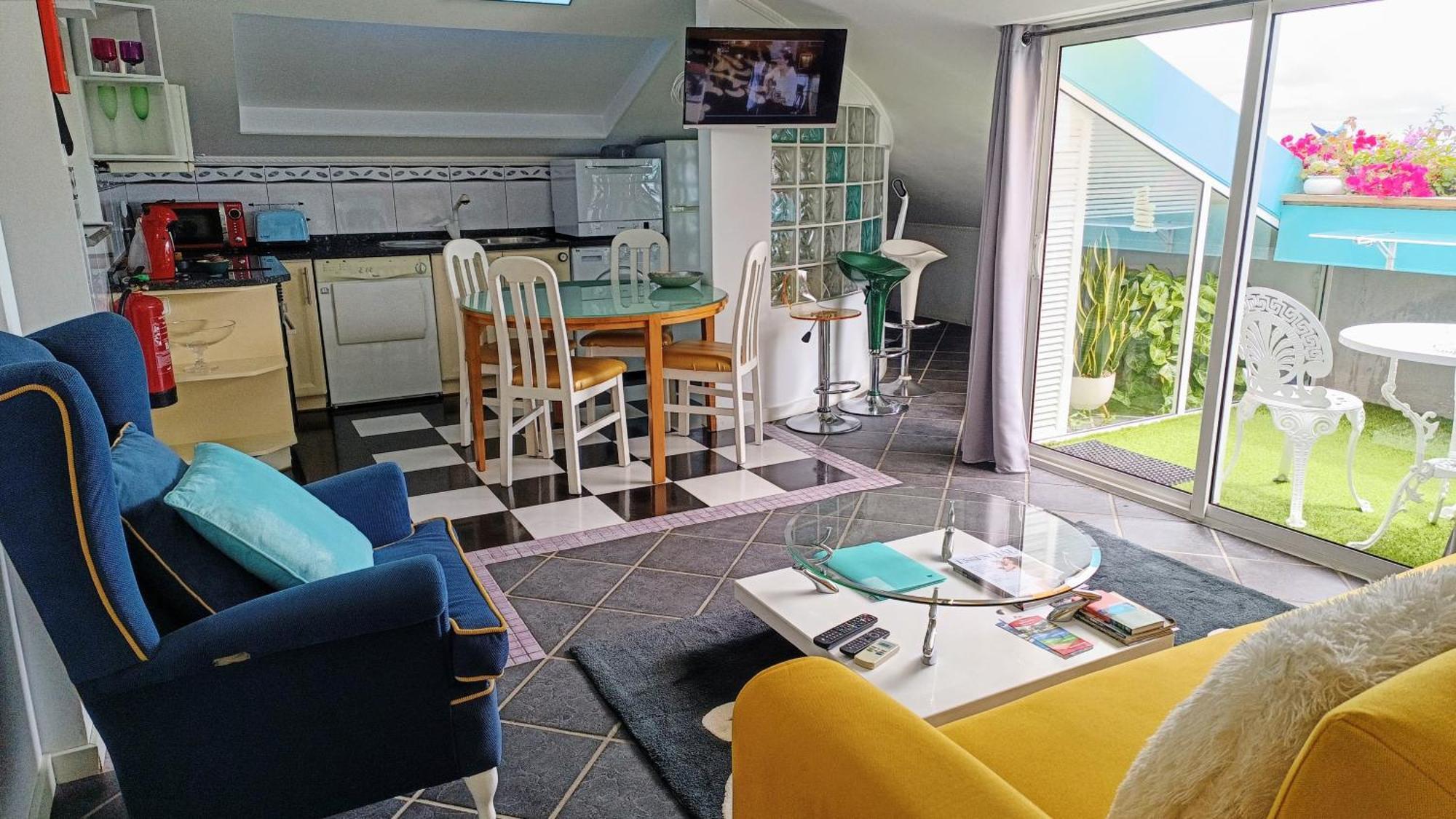 Attic Bay Apartment Câmara de Lobos Екстериор снимка