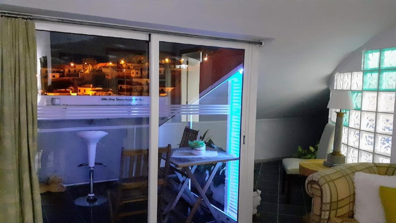 Attic Bay Apartment Câmara de Lobos Екстериор снимка